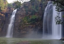 Famous Places to Visit in Mirzapur – Waterfalls, Forts, and Temples famous places to visit in mirzapur